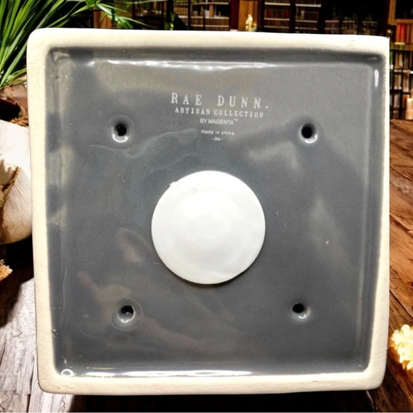 NWT RAE DUNN Tombstone Nine Lives Bird House & Feeder - Picture 5 of 6